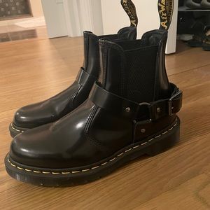 Dr Marten Wincox black new UK 7